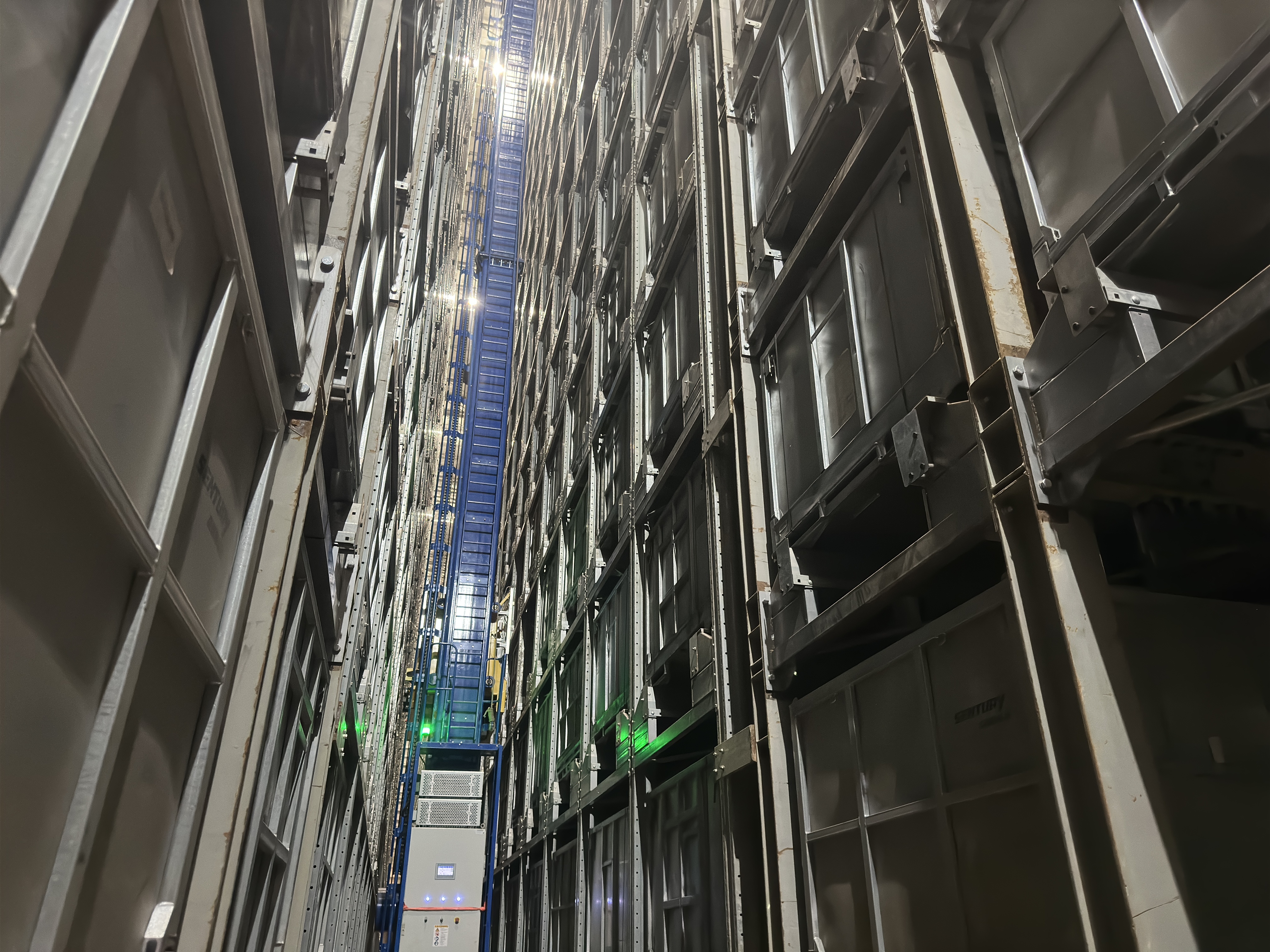 High Bay Warehouse Solution
